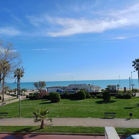 Hotel Promenade Porto SantʼElpidio Exteriér fotografie