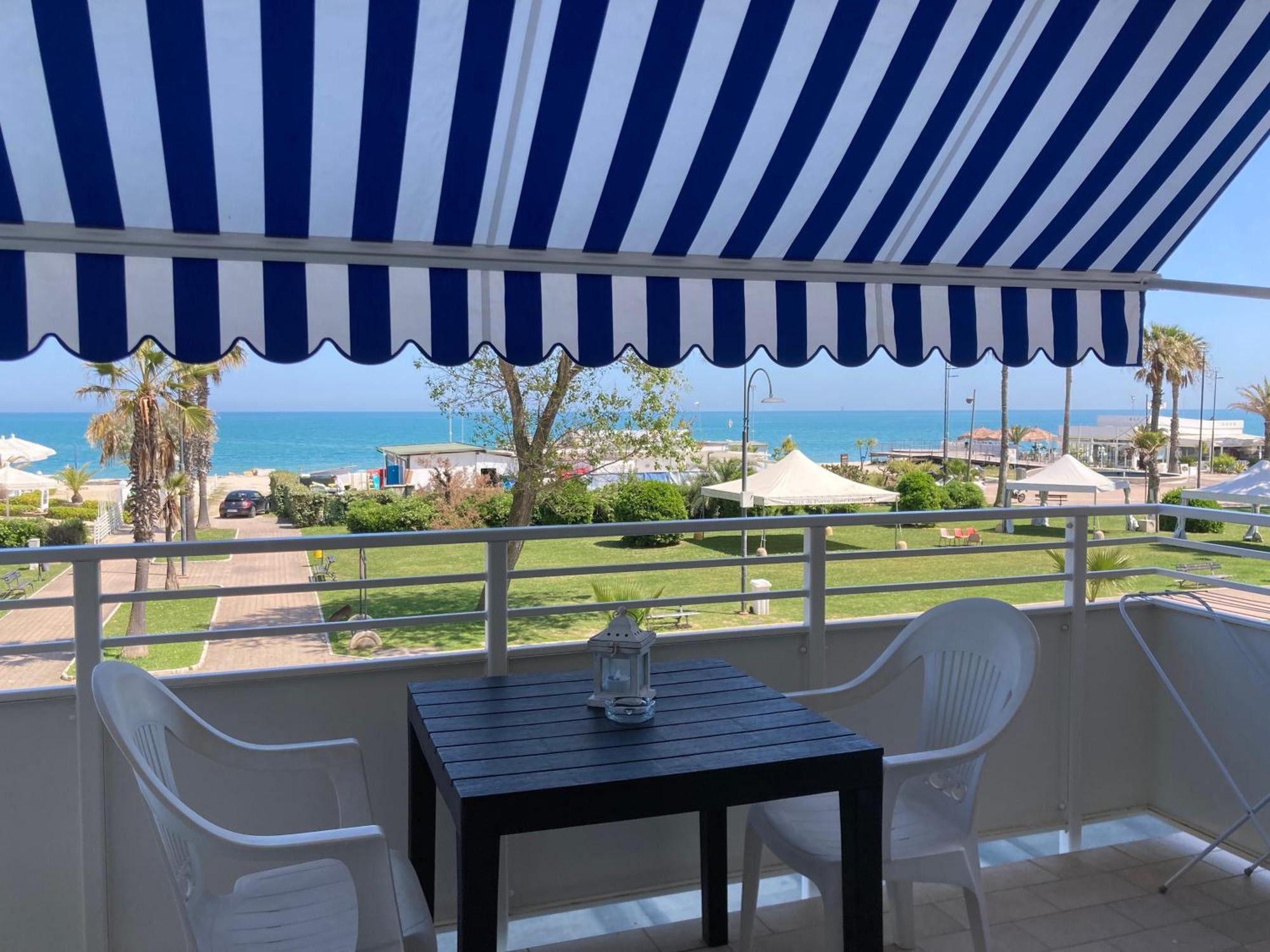 Hotel Promenade Porto SantʼElpidio Exteriér fotografie